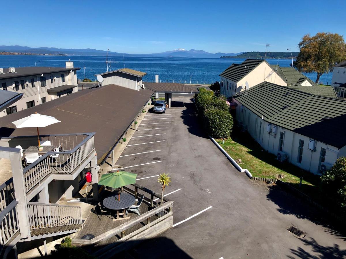 Absolute Lake View Motel 타우포 호 외부 사진