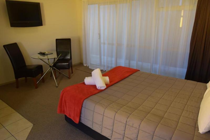 Absolute Lake View Motel 타우포 호 외부 사진