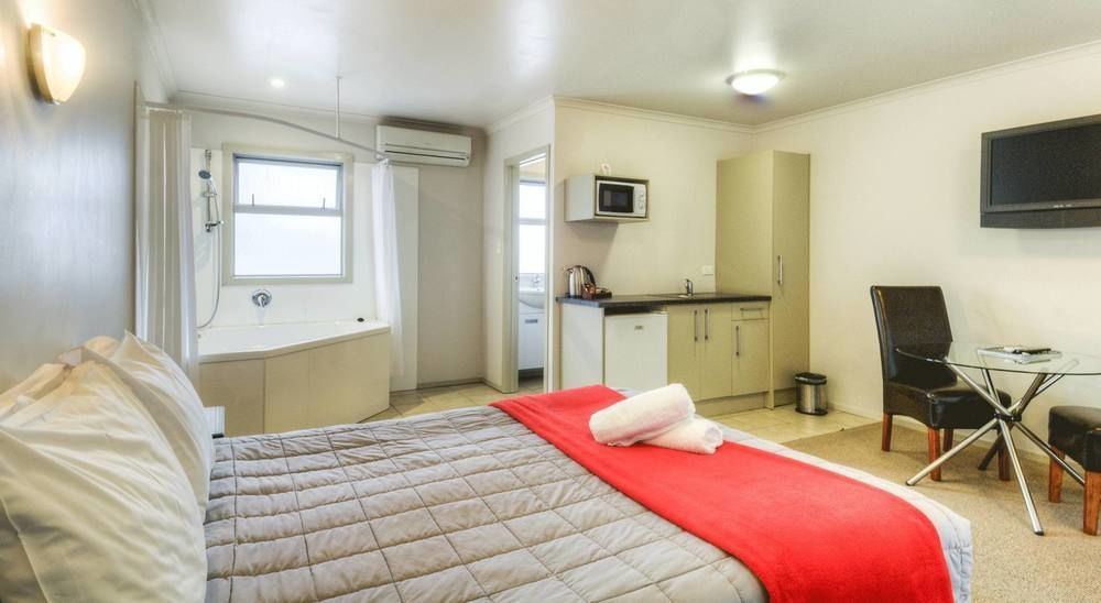 Absolute Lake View Motel 타우포 호 외부 사진