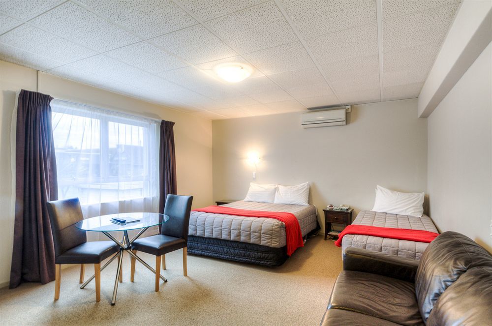 Absolute Lake View Motel 타우포 호 외부 사진
